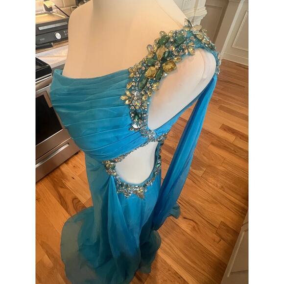 PRECIOUS FORMAL NWT BLUE JEWELED ONE SHOULDER GOWN WAIST JEWELED CUTOUT WOMENS 4 - Picture 5 of 16